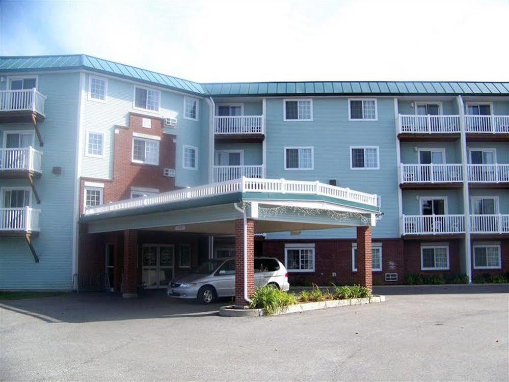 Baymont By Wyndham Essex Burlington Area Hotel Exterior photo